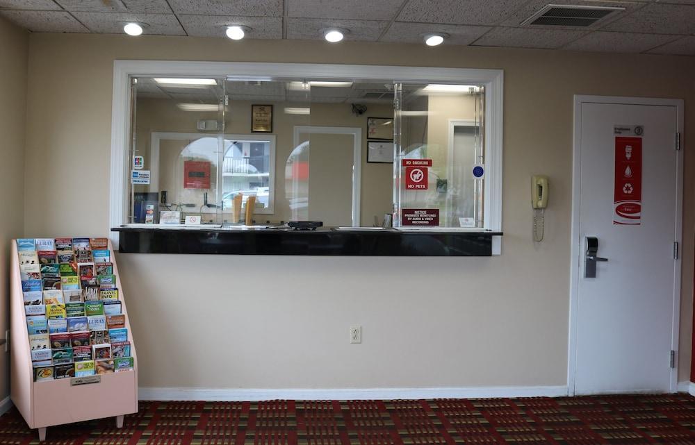 Econo Lodge Chesapeake Route 13 And I-464 Eksteriør bilde
