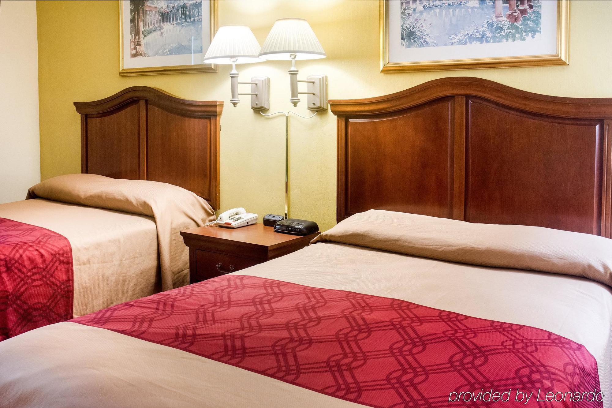 Econo Lodge Chesapeake Route 13 And I-464 Eksteriør bilde