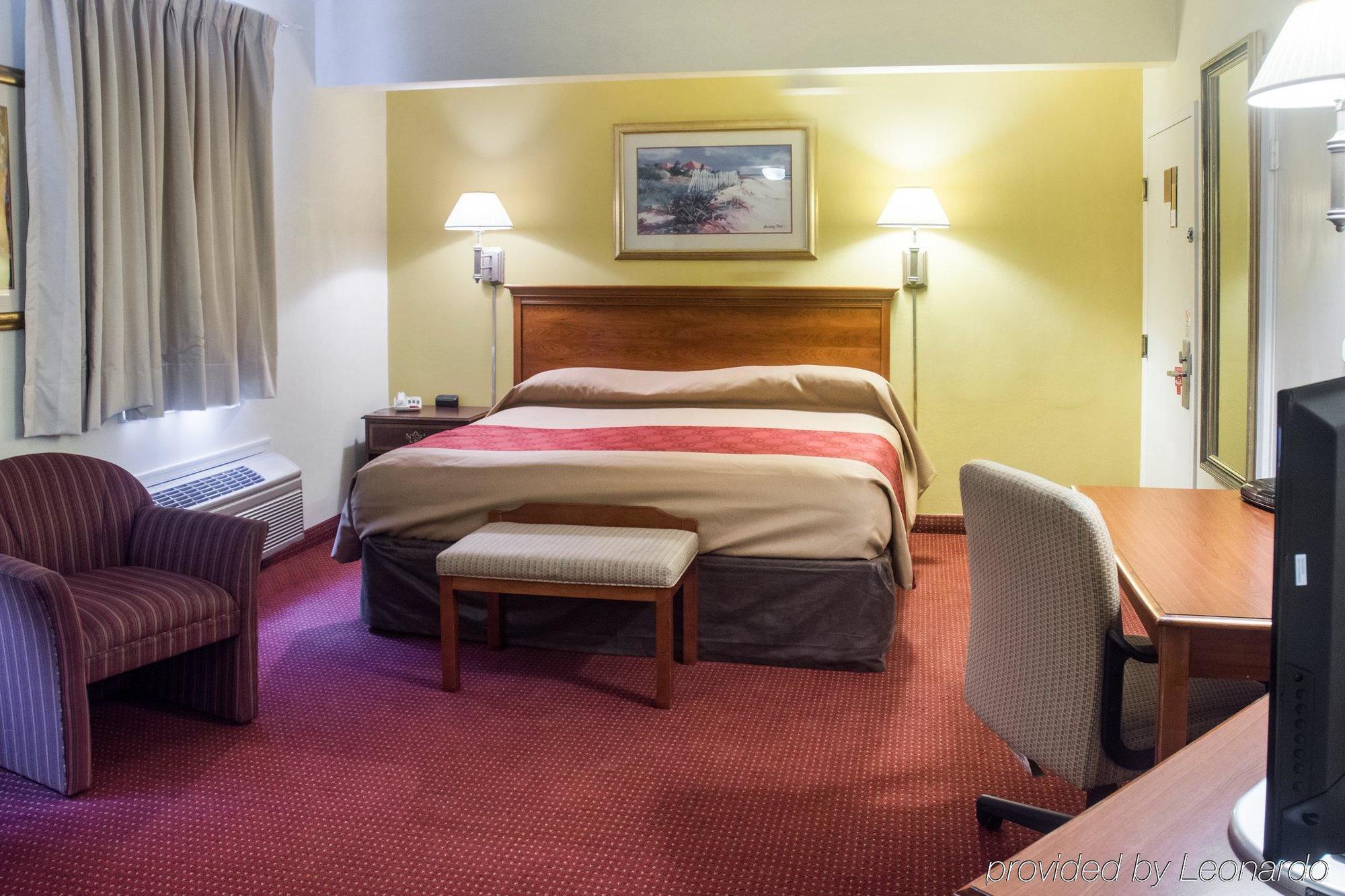 Econo Lodge Chesapeake Route 13 And I-464 Eksteriør bilde